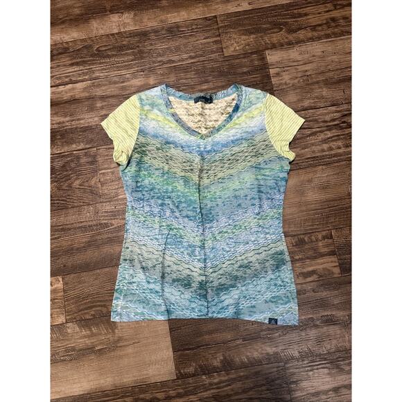 Prana Hillary Tee T-Shirt Colorful Top Size Medium Womens V Neck Short Sleeve - Picture 1 of 4